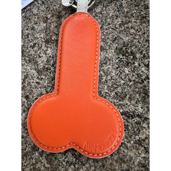 JW ANDERSON - Lamb Leather Keyring or Bag Charm WITH DUSTBAG - Picture 5 of 12